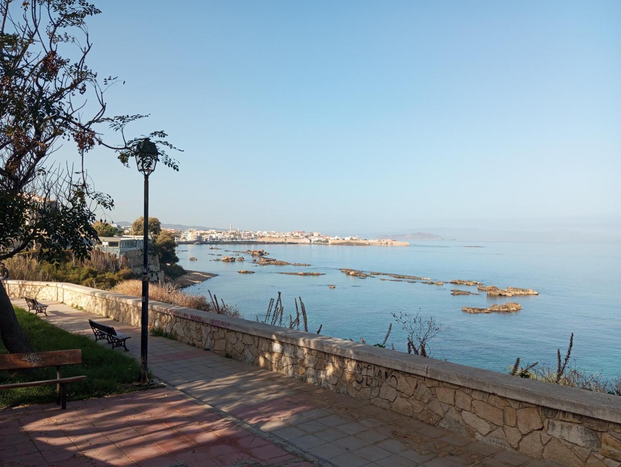 Sunny Family Apartment In Chania Close To The Sea Exterior photo